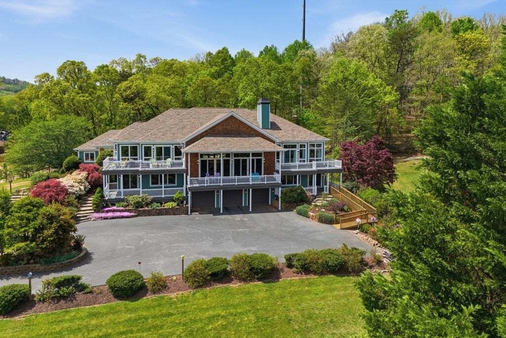 House in Hiawassee, Georgia, United States 4 - 18182231
