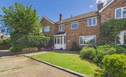 House in Widmer End, England 1