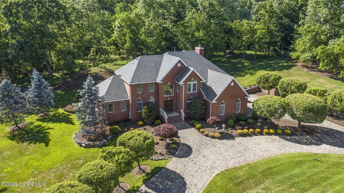 House in Marlboro Township, New Jersey, United States 2 - 18185933