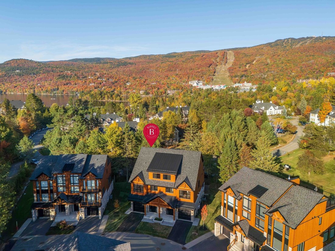 House in Mont-Tremblant, Quebec, Canada 1 - 18182153