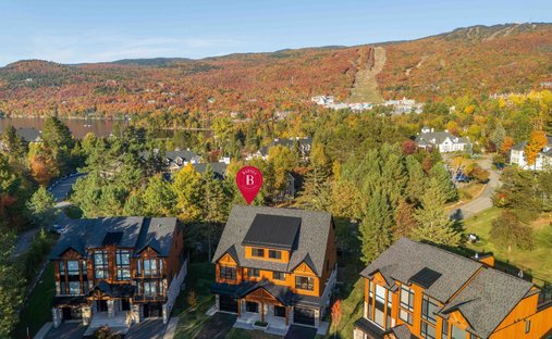 House in Mont-Tremblant, Quebec, Canada 1
