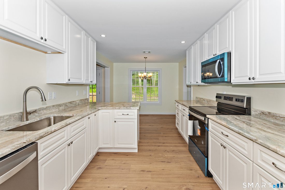 House in Griswold, Connecticut, United States 5 - 18160397