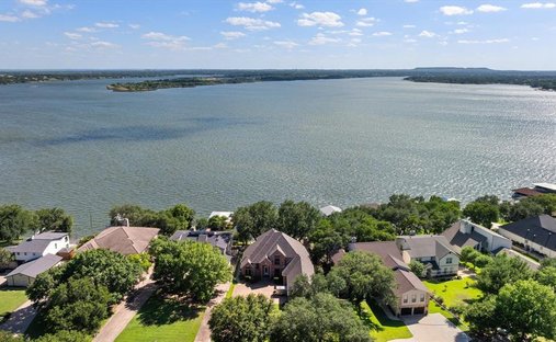House in Granbury, Texas, United States 1