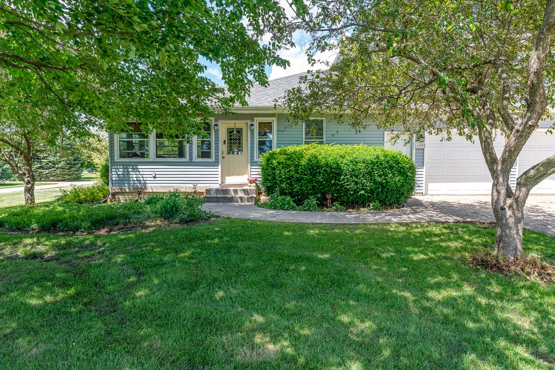House in Davenport, Iowa, United States 3 - 18184563