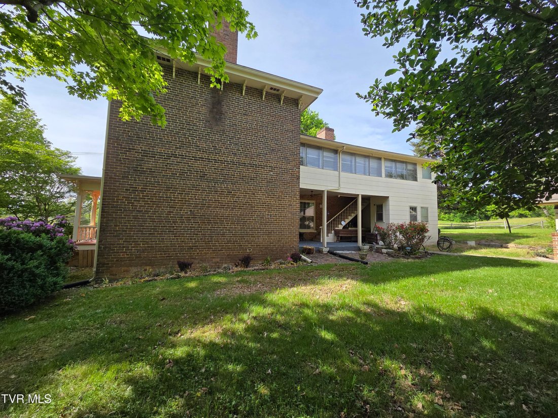 House in Johnson City, Tennessee, United States 4 - 18184180