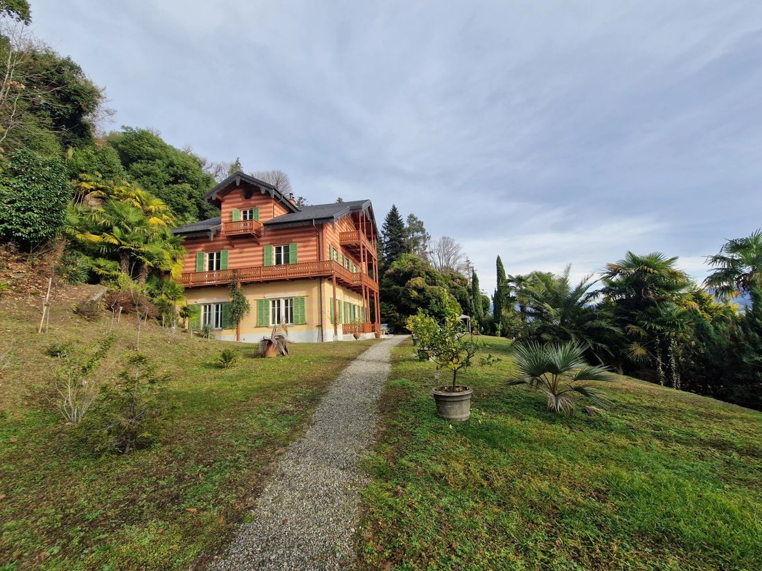 Villa in Ghiffa, Piedmont, Italy 1 - 18182476