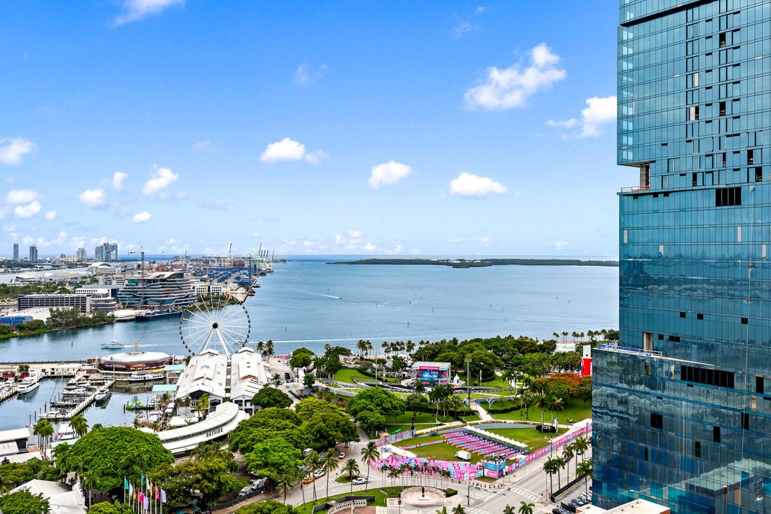 Condo in Miami, Florida, United States 3 - 18183705