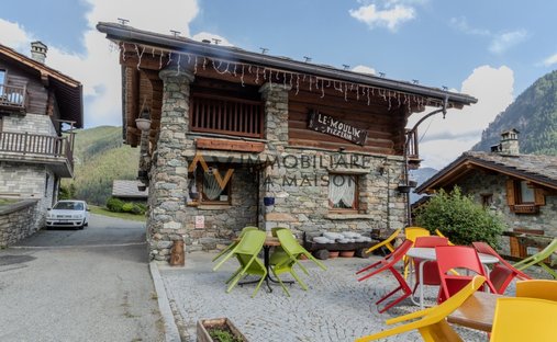 Villa à Brusson, Vallée d'Aoste, Italie 1