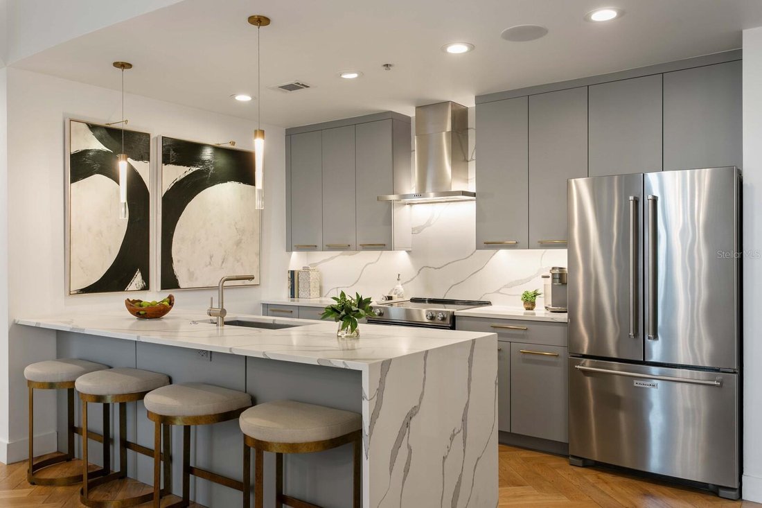 Condo in Tampa, Florida, United States 5 - 18184288