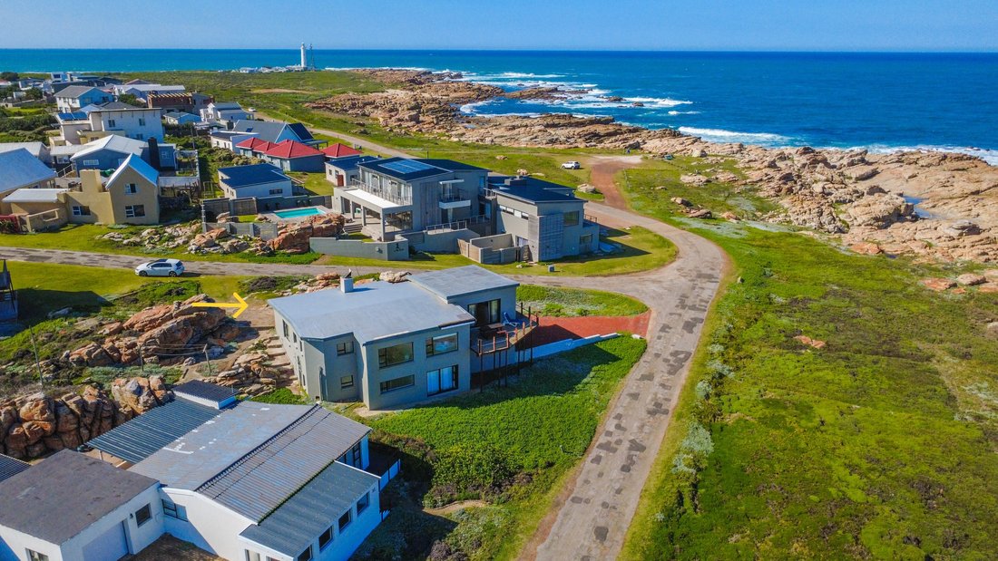 Country House in Cape Saint Francis, Eastern Cape, South Africa 2 - 18182954
