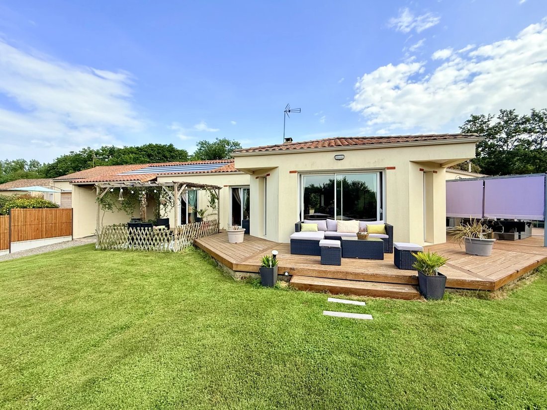 House in Frossay, Pays de la Loire, France 1 - 18182599