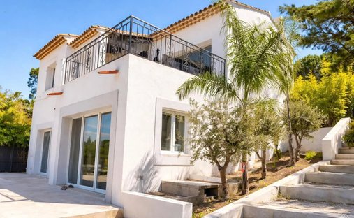 House in Brusquet-Retenaou-Devens, Vallauris, France 1