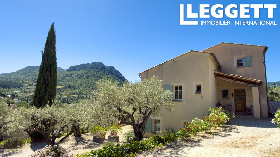 Villa in Buis-les-Baronnies, Auvergne-Rhône-Alpes, France 2 - 18182243