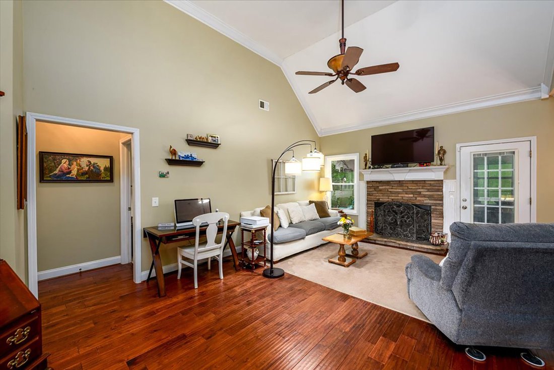 House in Gainesville, Georgia, United States 5 - 18182585
