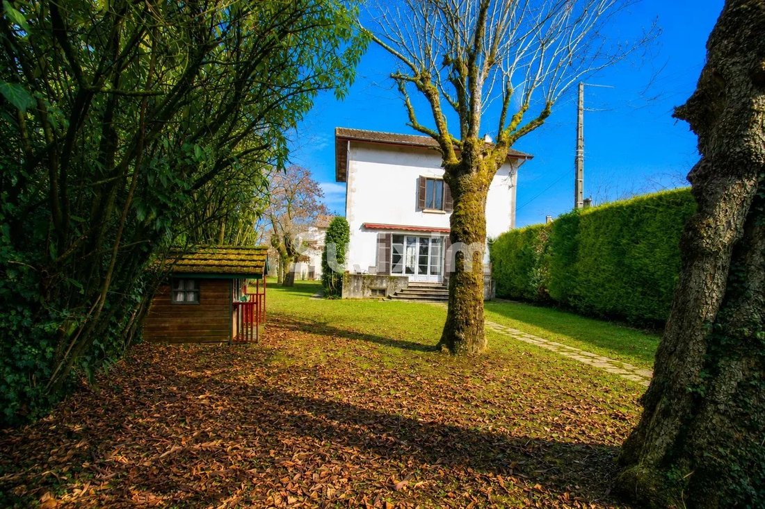 Estate in Centre-Saint Germain-Vareilles, Amberieu-en-Bugey, France 3 - 16919135