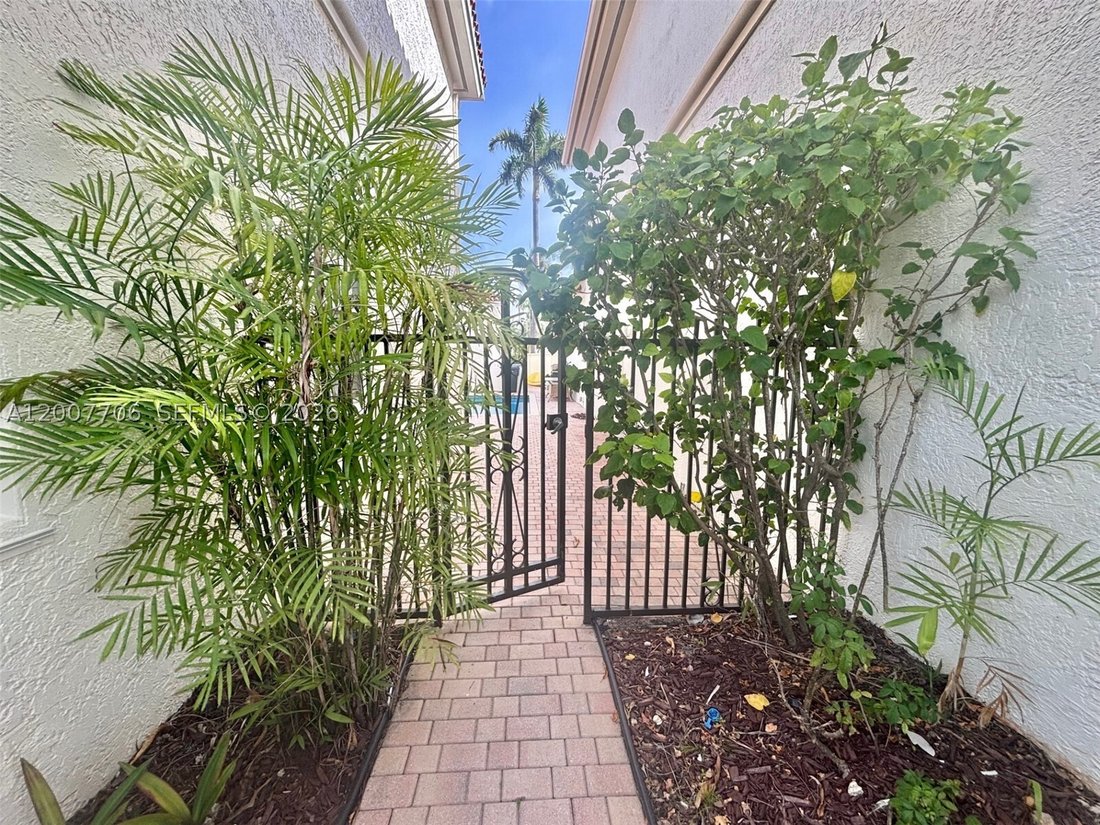 House in Hollywood, Florida, United States 5 - 17764119