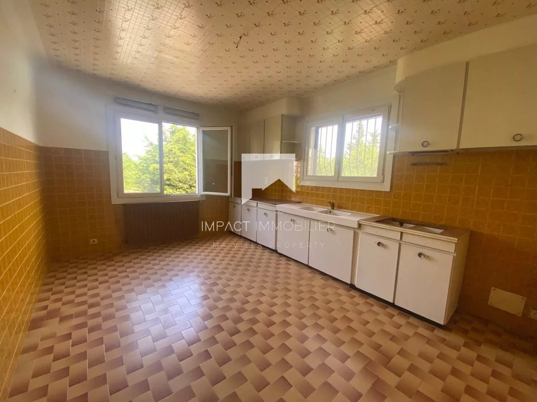 House in Hyeres, Provence-Alpes-Côte d'Azur, France 3 - 18182448