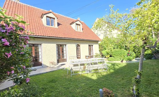 House in Centre-Jean Moulin, Bagnolet, France 1