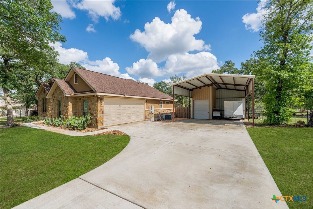 House in La Vernia, Texas, United States 5 - 18183999