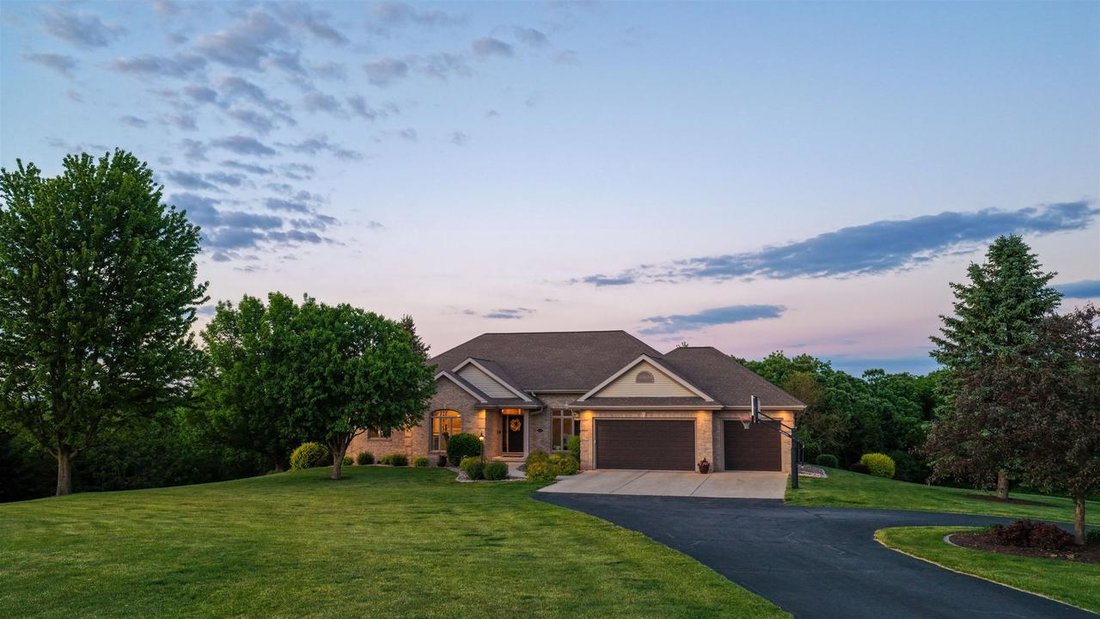House in Waunakee, Wisconsin, United States 1 - 18184965