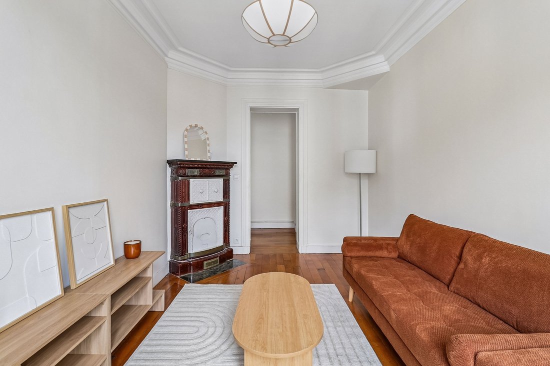 Apartment in Cambronne-Garibaldi, Paris 15e Arrondissement, Paris 2 - 18182673