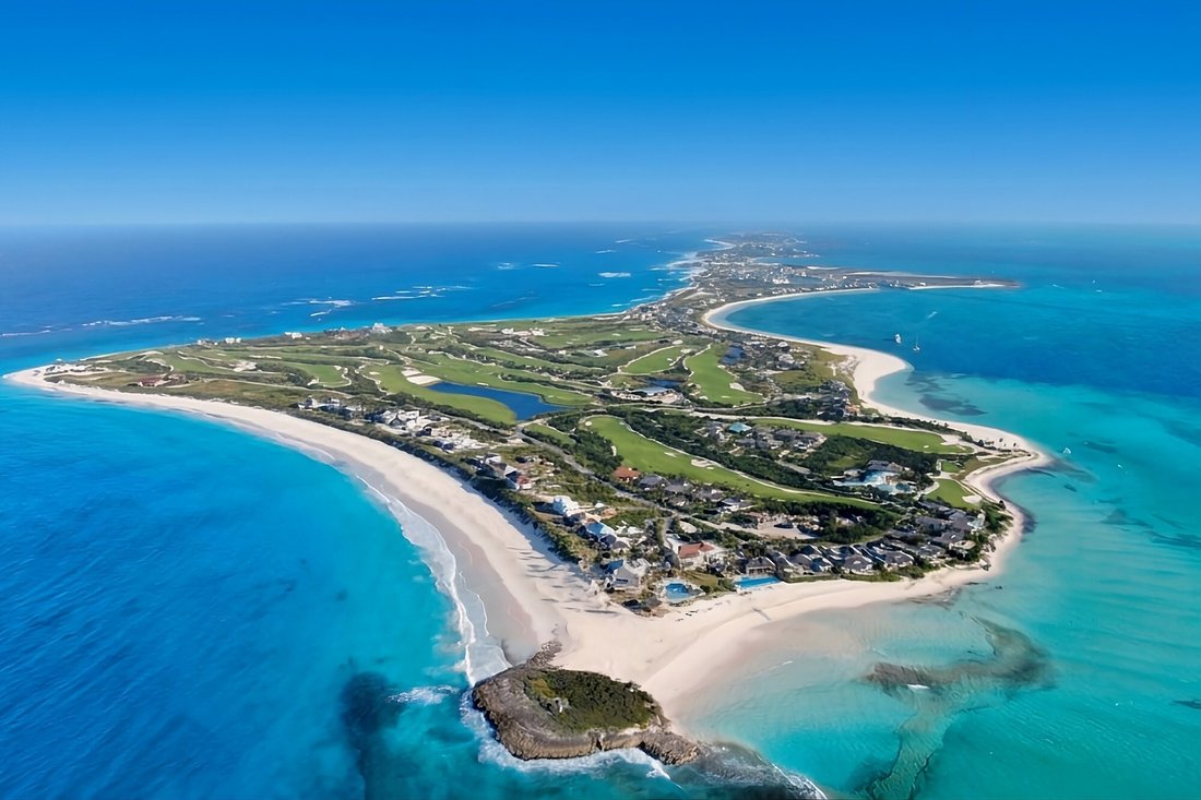 Land in Great Guana Cay, Hope Town, The Bahamas 1 - 18186276