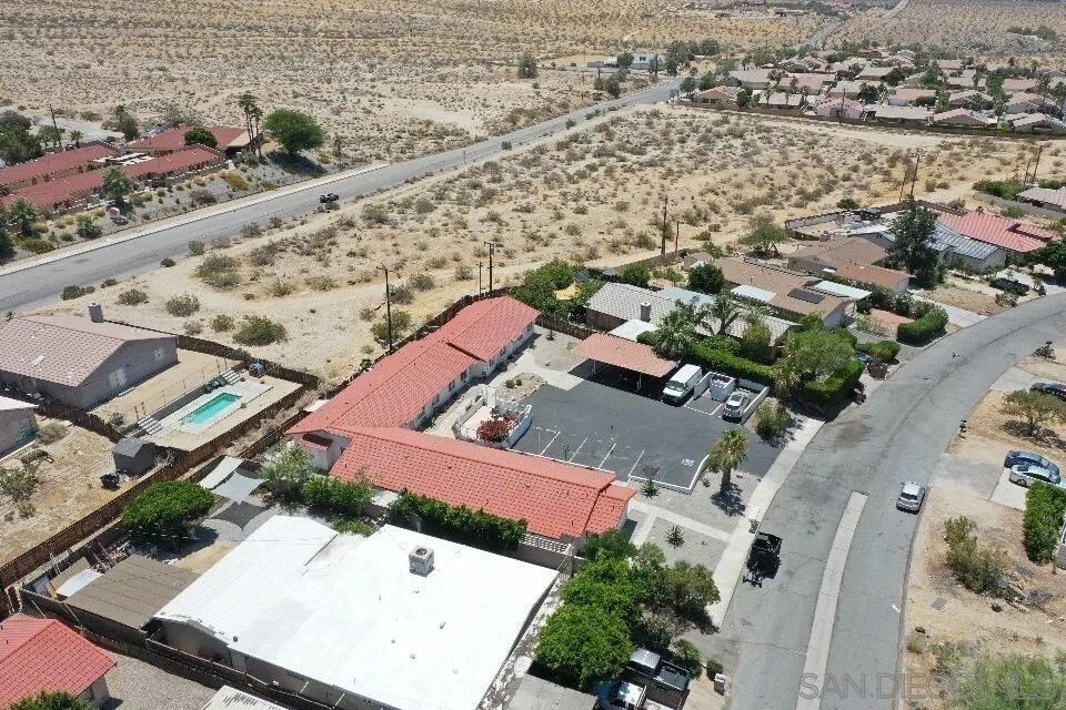 Desert Hot Springs, California, United States 1 - 18184843