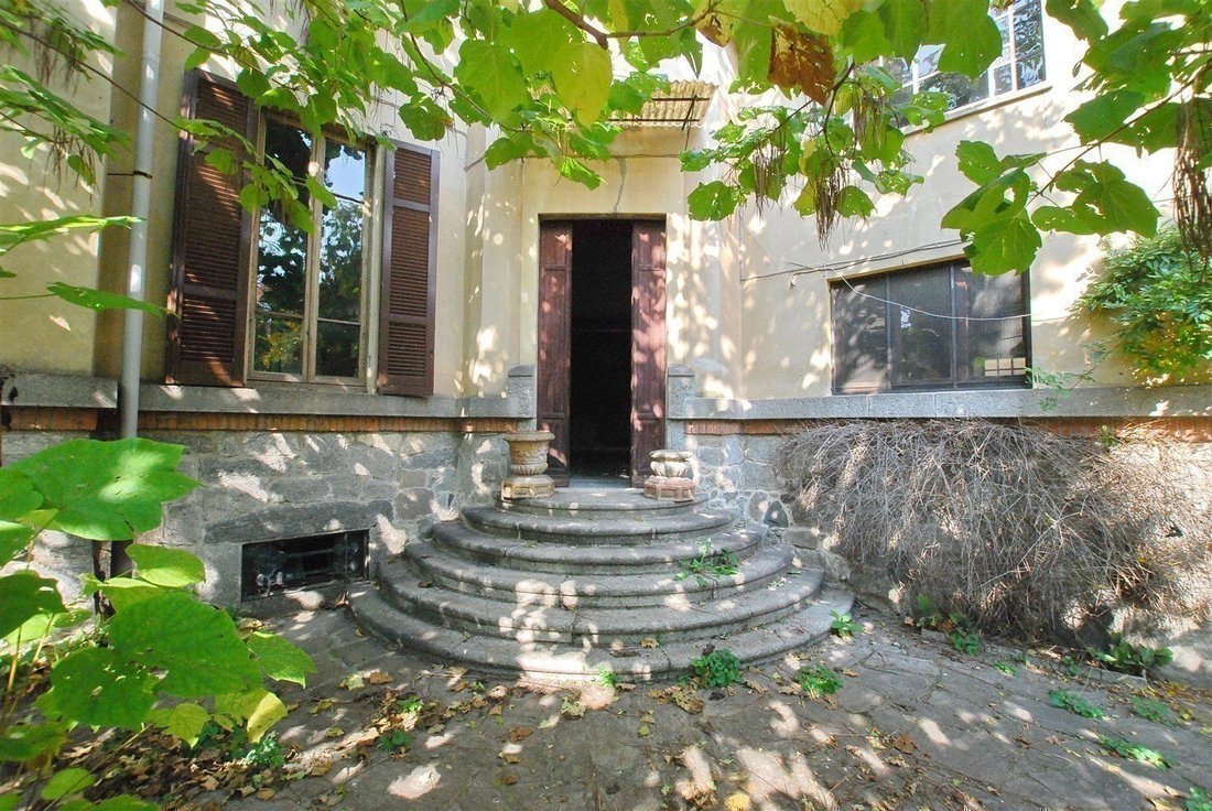 Villa in Golasecca, Lombardy, Italy 1 - 18182439
