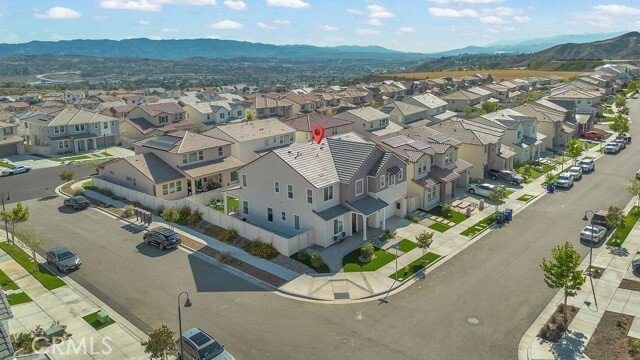 Santa Clarita, California, United States 1 - 18182389