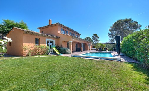 Villa in Tour de Mare, Frejus, France 1