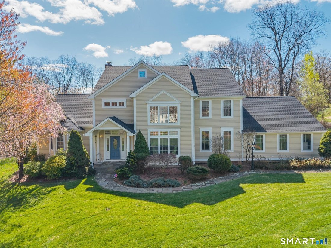 House in Burlington, Connecticut, United States 1 - 18184847