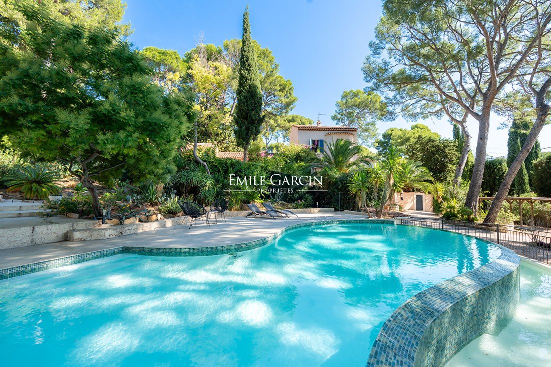 Villa in La Ciotat, Provence-Alpes-Côte d'Azur, France 1 - 16206343