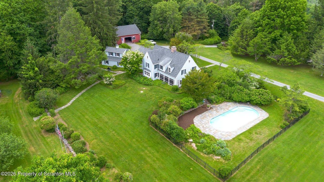 House in Dallas, Pennsylvania, United States 3 - 18181674