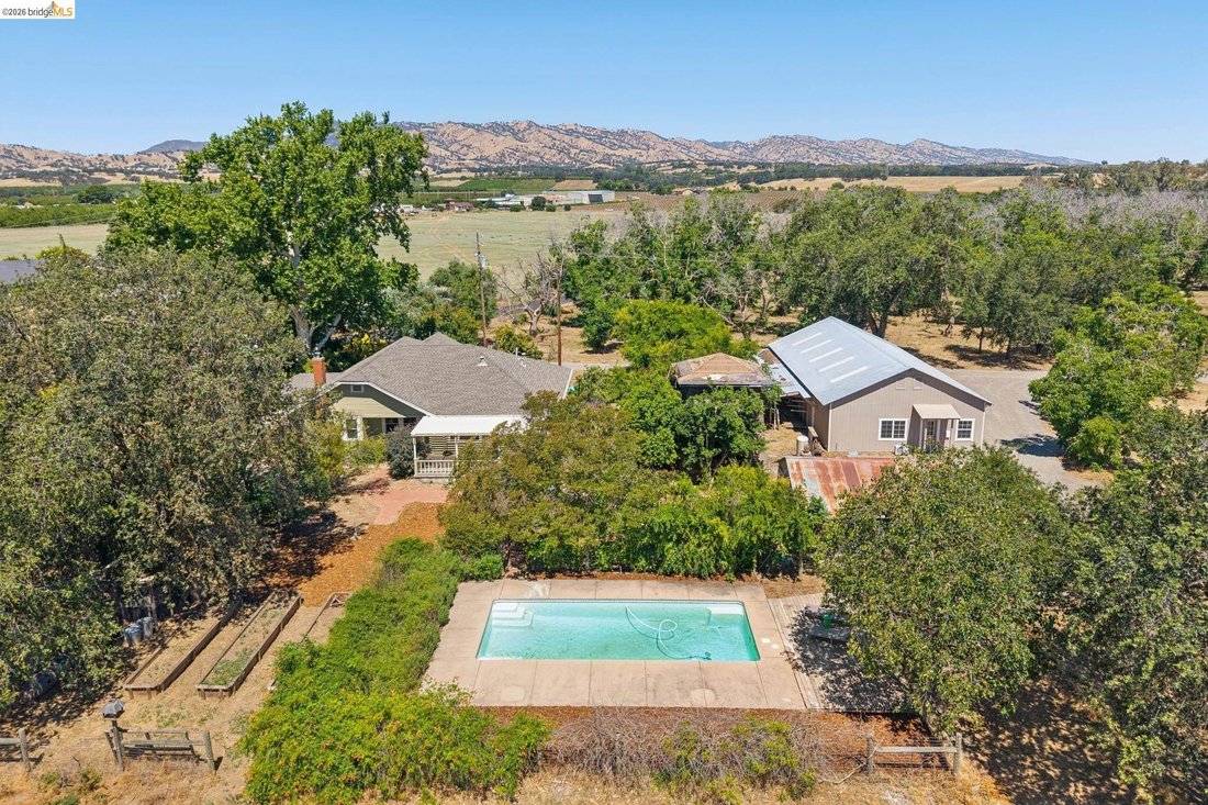 House in Winters, California, United States 1 - 18185238