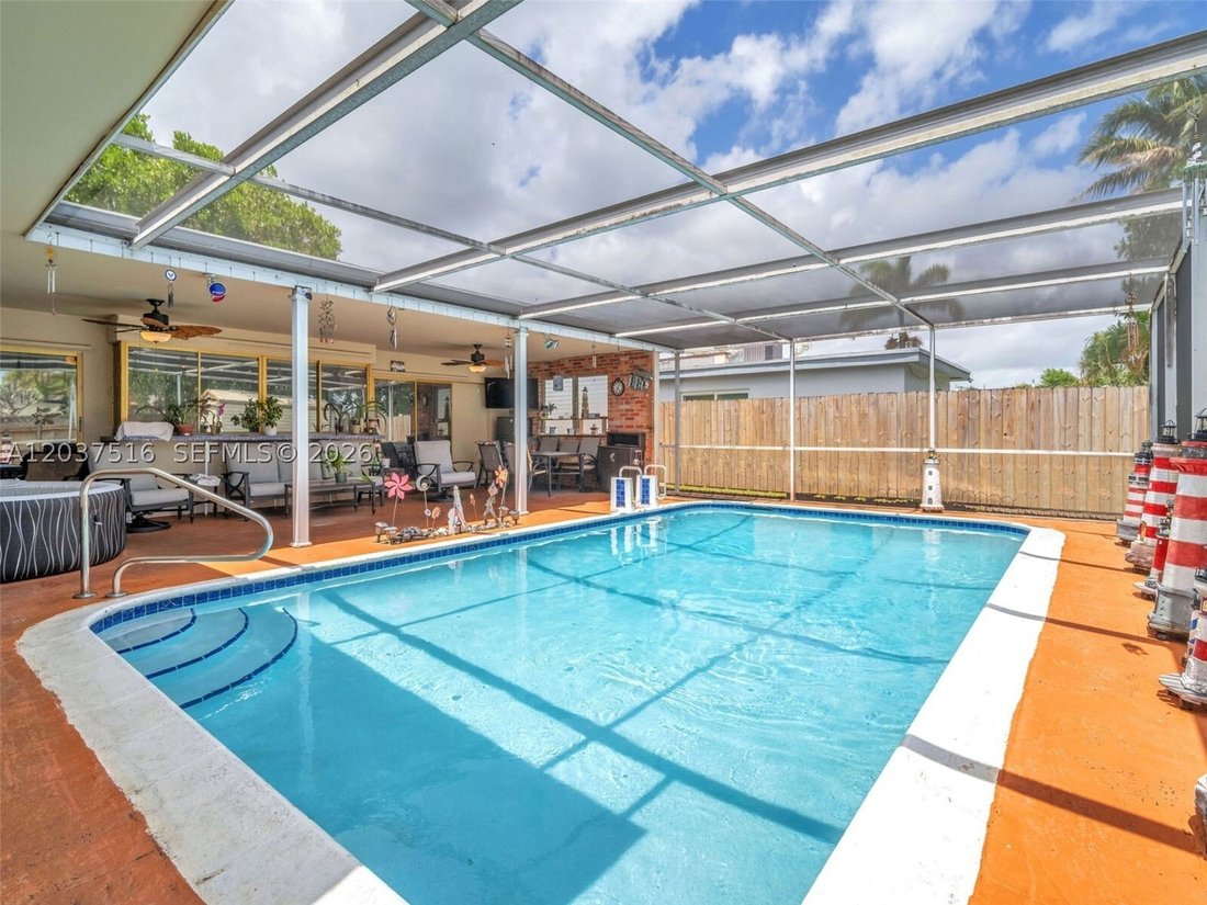 House in Hollywood, Florida, United States 1 - 18184075