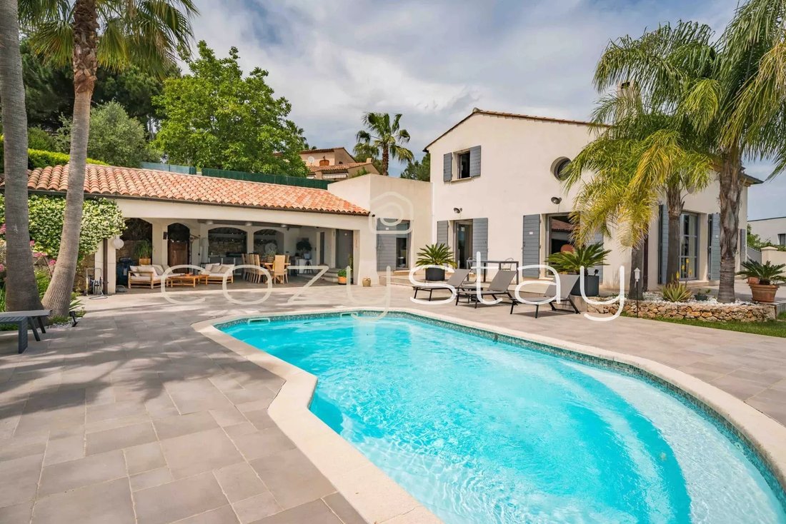 Villa in Valbonne, Provence-Alpes-Côte d'Azur, France 1 - 18182433