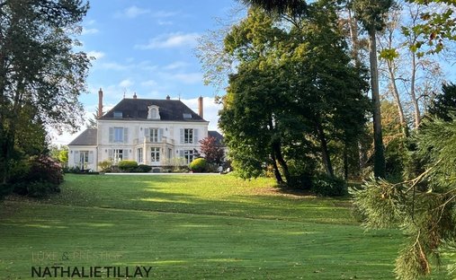 House in Sud Est, Olivet, France 1