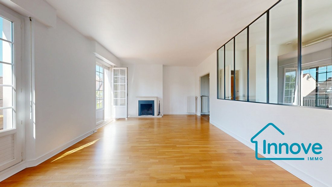 Apartment in Les Residences, Noisy-le-Roi, France 2 - 18186119