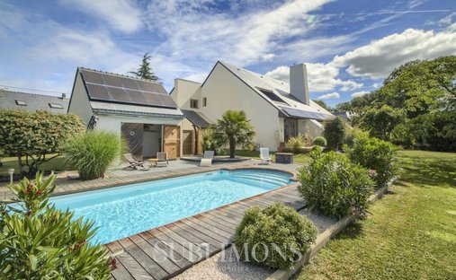 House in La Chapelle-des-Marais, Pays de la Loire, France 1