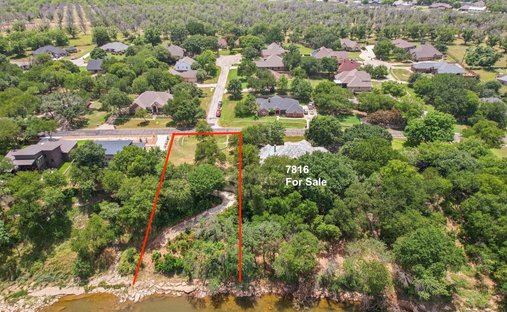 House in Granbury, Texas, United States 1