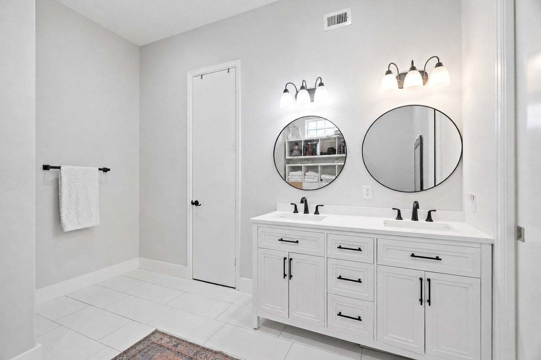 House in Houston, Texas, United States 3 - 17542091