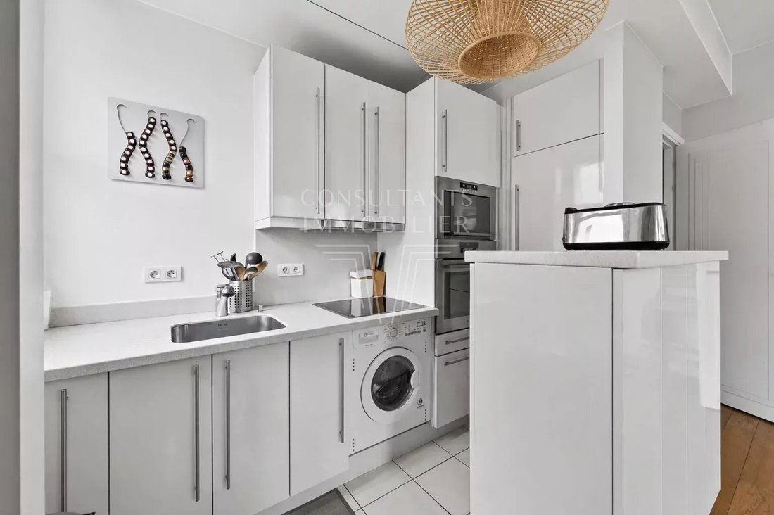 Apartment in Bois de Boulogne, Paris 16e Arrondissement, Paris 2 - 18182490