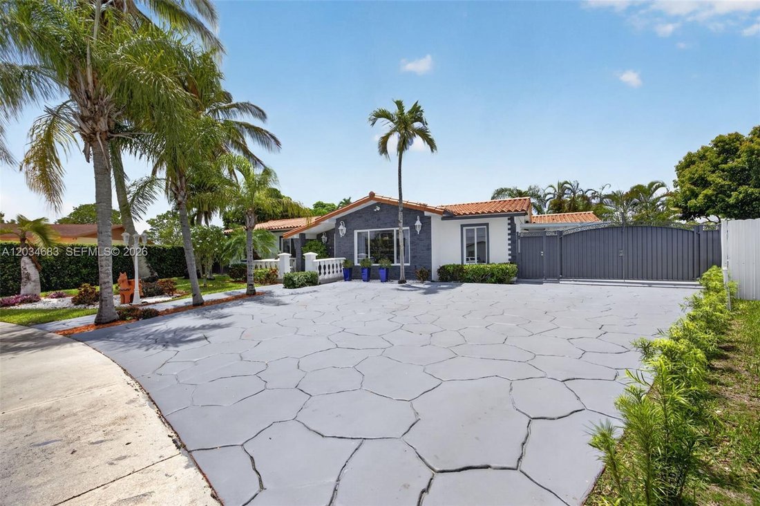 House in West Miami, Florida, United States 3 - 18182325