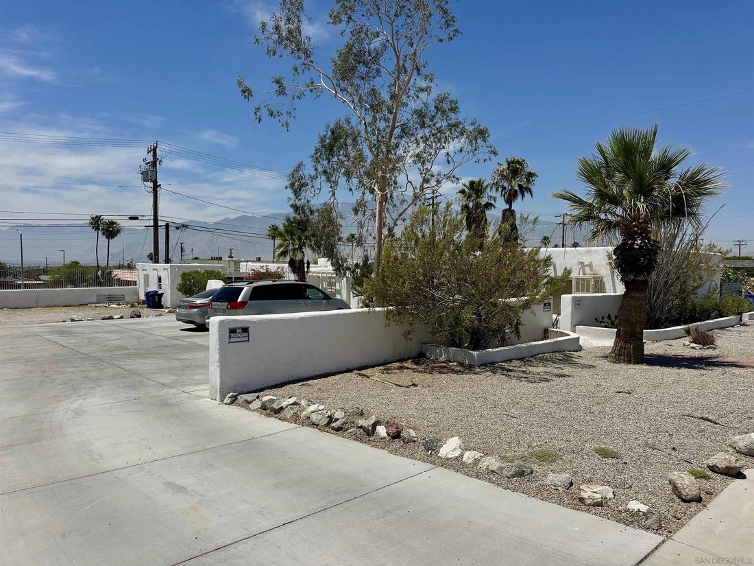 Desert Hot Springs, California, United States 2 - 18184837