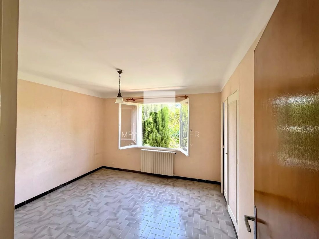 House in Hyeres, Provence-Alpes-Côte d'Azur, France 5 - 18182448