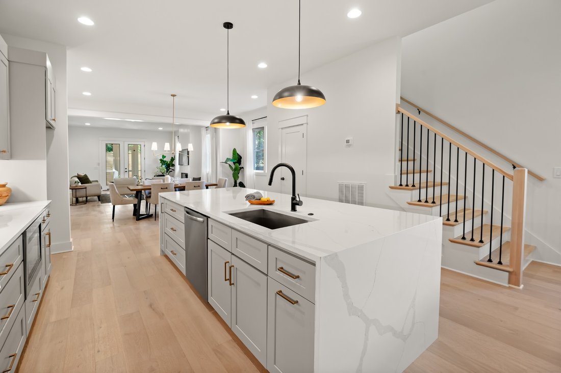 Co Op in Nashville, Tennessee, United States 3 - 18159909
