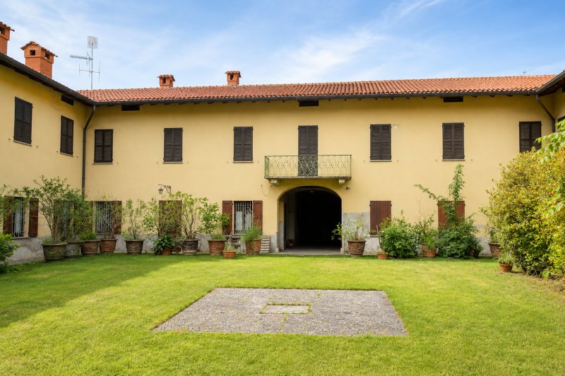 Villa in Center, Cremona, Lombardy 2 - 17696131
