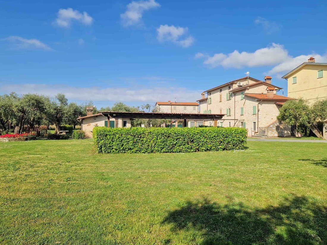 House in Strettoia-Capezzano-Valdicastello, Pietrasanta, Tuscany 4 - 18183965