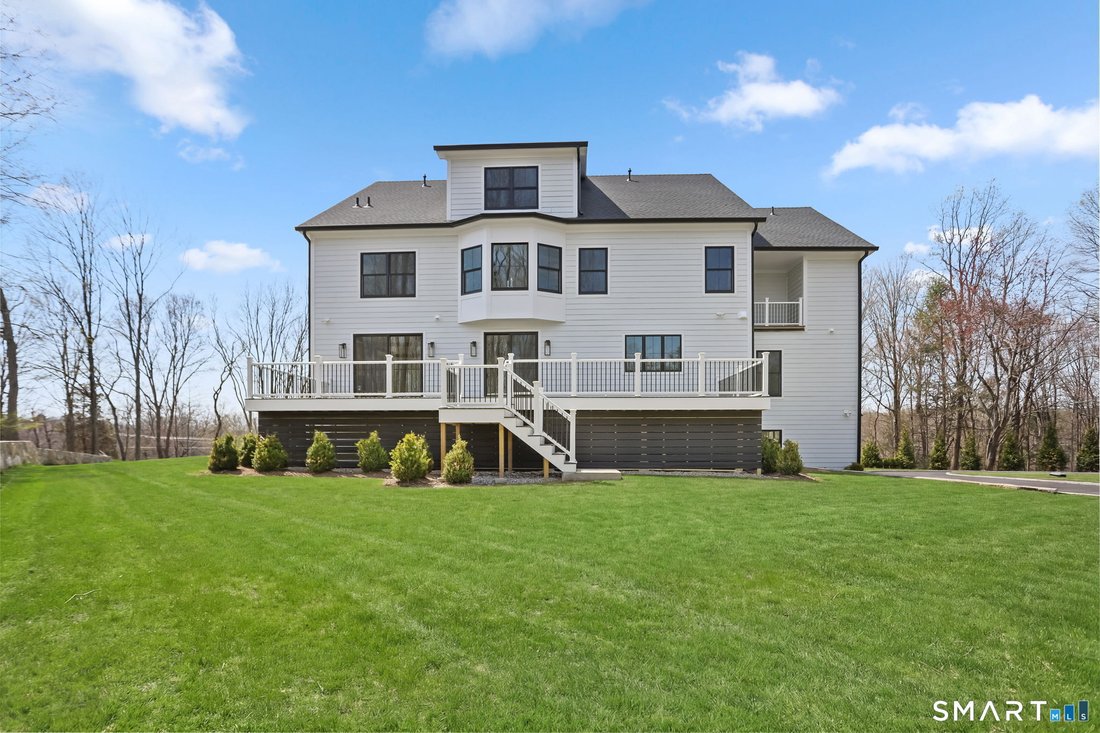 House in Stamford, Connecticut, United States 4 - 18184783