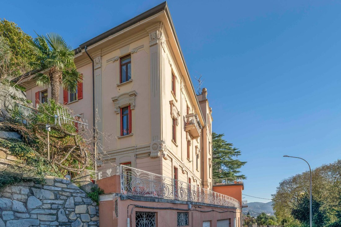 Apartment in Eastern Lake Center, Como, Lombardy 4 - 18186007